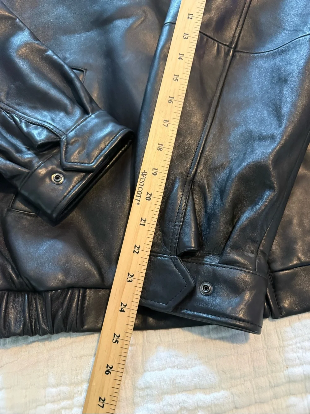 Jos. A. Bank Men's Black Leather Zip-Front Bomber Jacket NWOT 1335